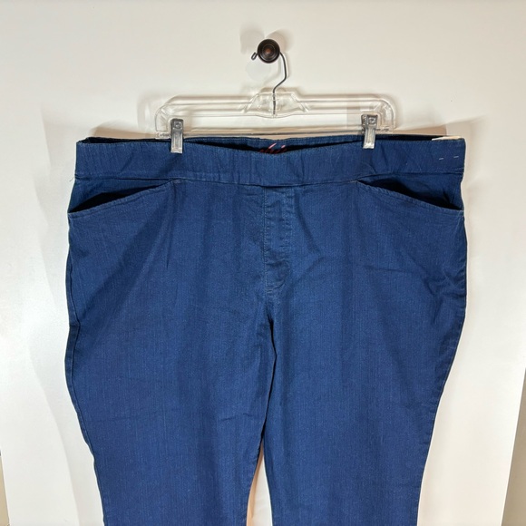NWT Chic Classic Collection Women's Easy Fit Elastic Waist Jean size 24W petite - Picture 4 of 9